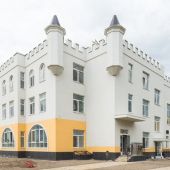 В Колпино открыли детский сад в виде сказочного замка